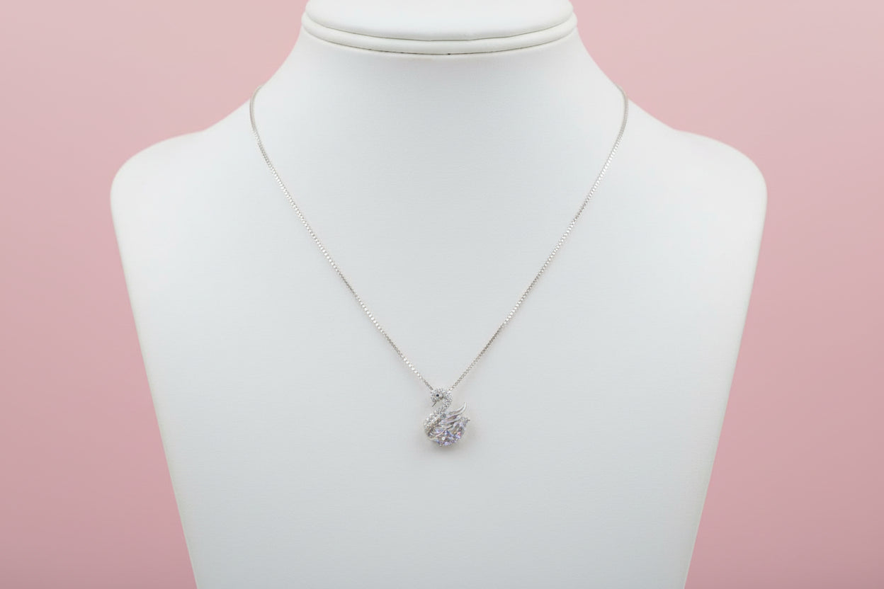 925 Sterling Silver Chain with Swan Pendant