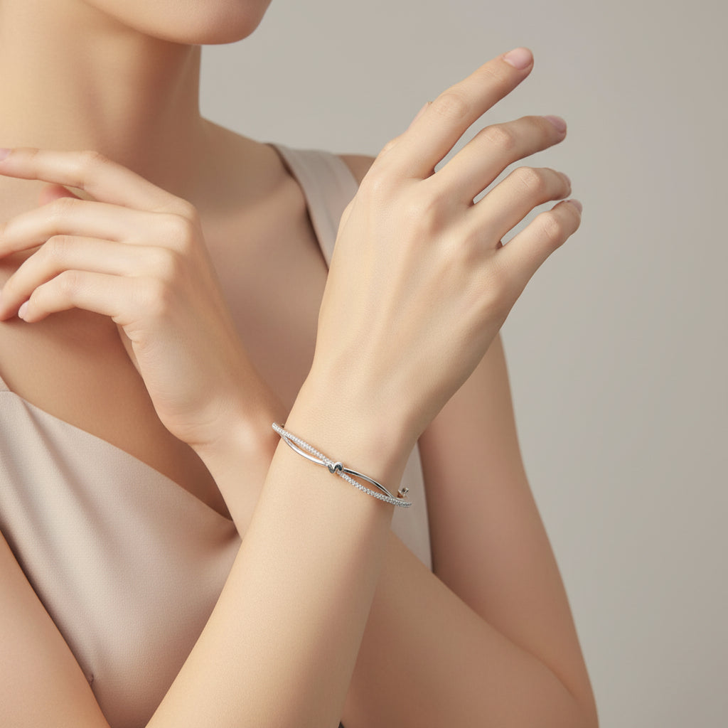 92.5 Sterling Silver Women Chain Bracelet /Heart Model