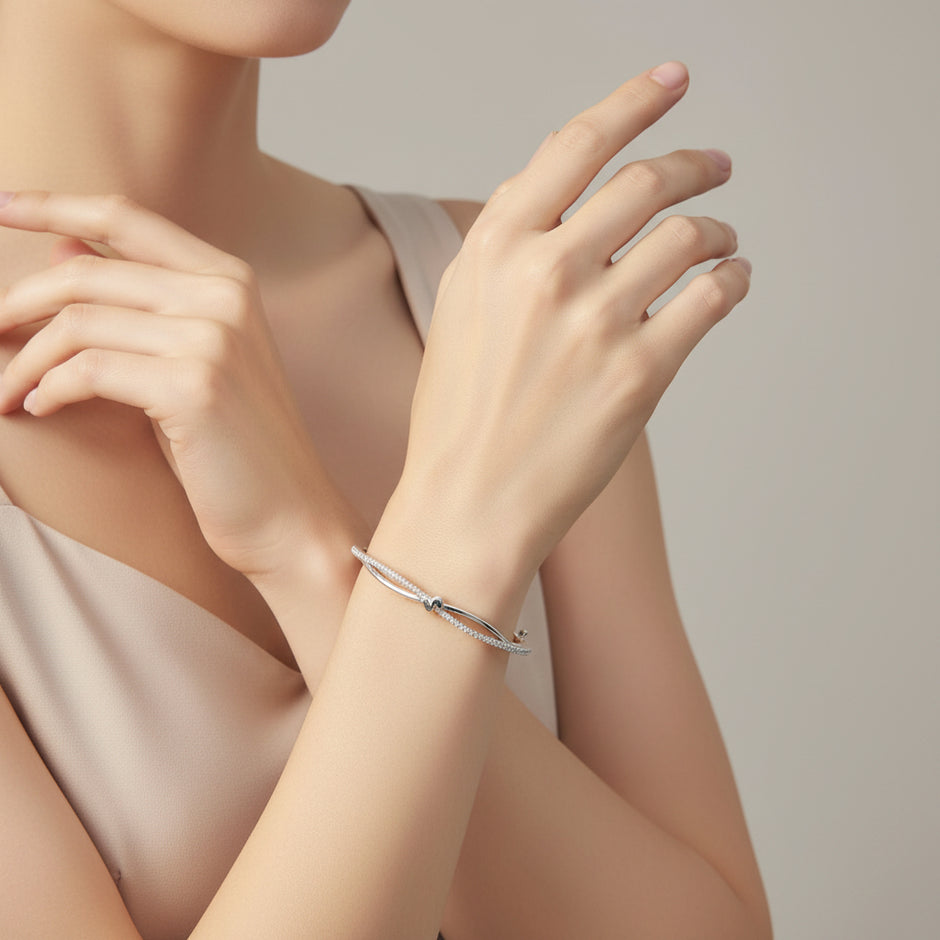 92.5 Sterling Silver Women Chain Bracelet /Heart Model