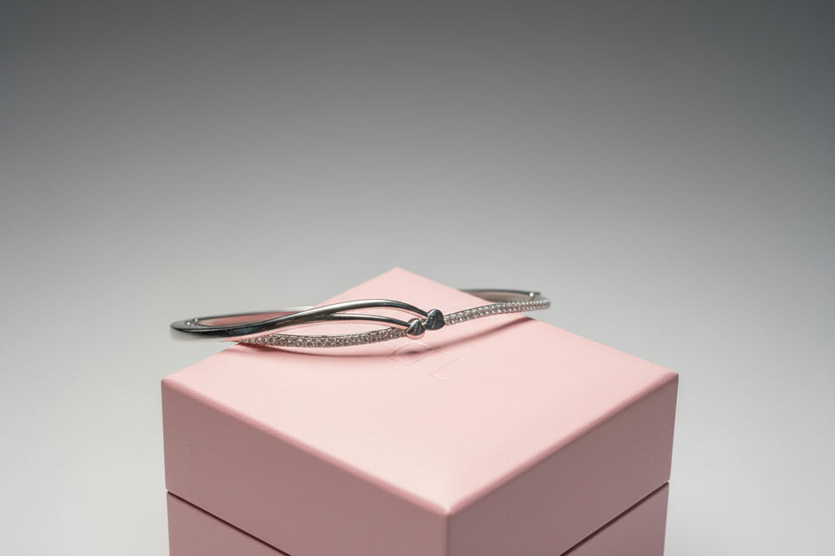 92.5 Sterling Silver Women Bracelet /Heart Model